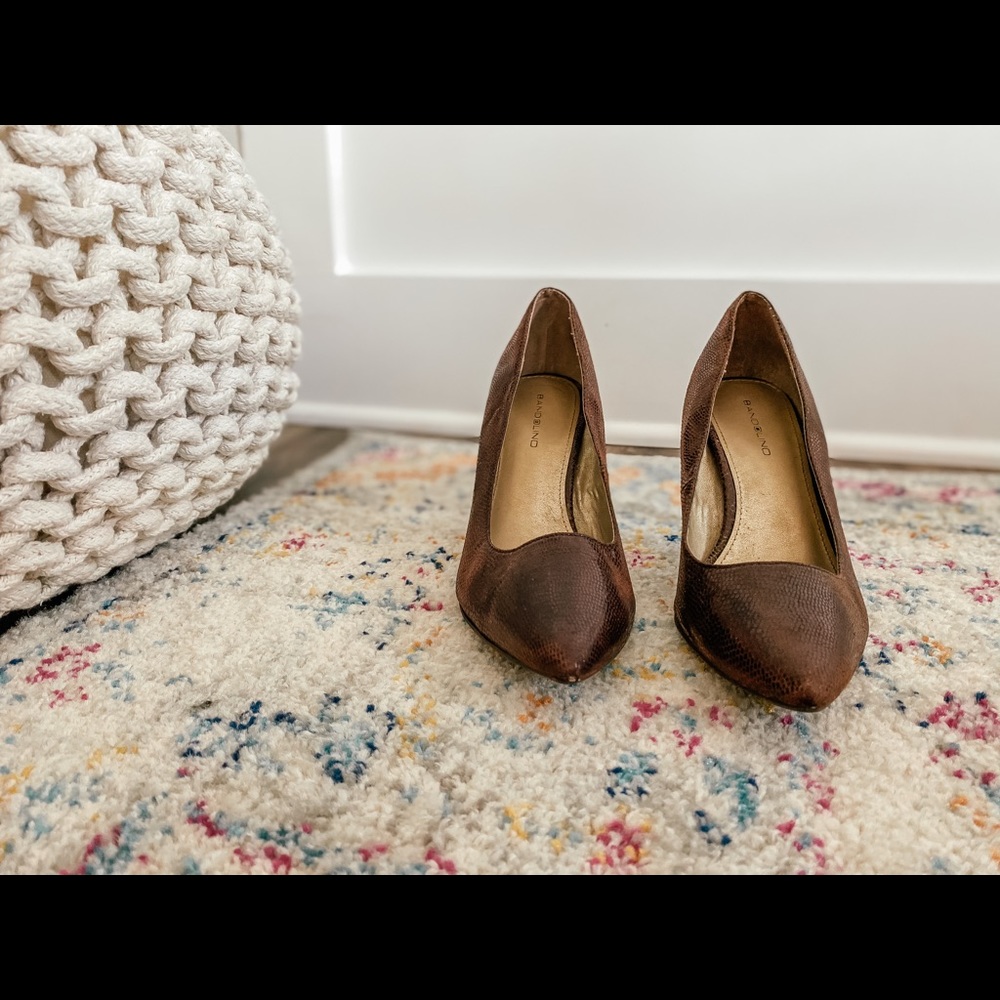 Brown kitten heels